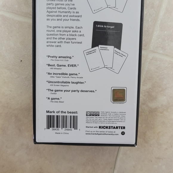 Cards Against Humanity - Picture 3 of 4